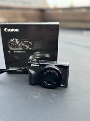 Canon PowerShot G7 X Mark III, 20.1MP CMOS, UHD 4K Video, Tilting