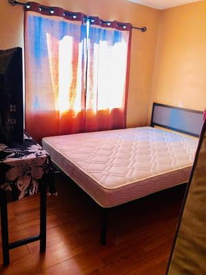 Black Queen Zinus Korey 14 Steel Platform Bed Frame with Upholstered Headboard and Wood Slat Support