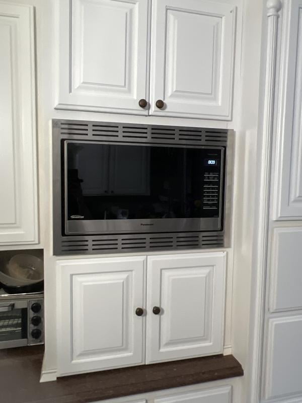 Panasonic 2.2 cu. ft. Stainless Steel 1250W Microwave Oven With