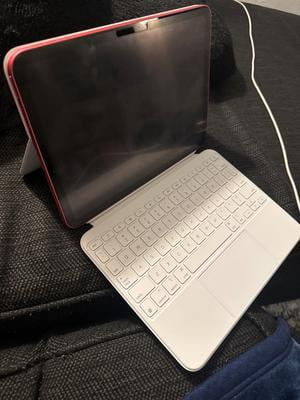 Apple, Magic Keyboard Folio, iPad A16 10th Gen, White - Walmart.com