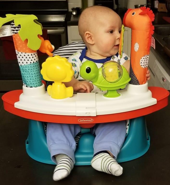 infantino seat with tray