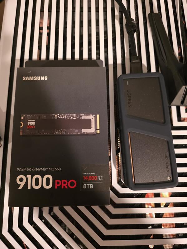 Samsung 9100 PRO MZ-VAP1T0 - SSD - encrypted - 1 TB - internal - M