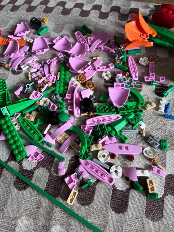 LEGO Botanicals Tulip Bouquet Building Set for Adults - Gift for