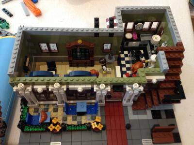 lego parisian restaurant