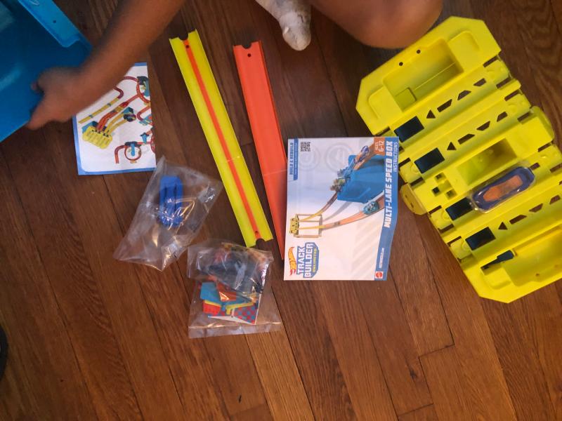 hot wheels track builder gravity box