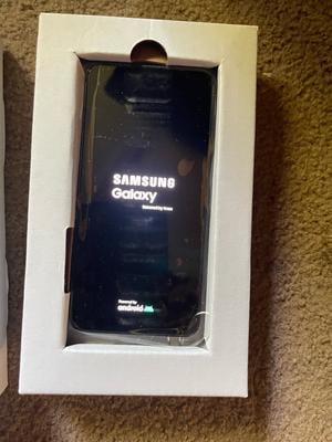 Samsung Galaxy S22 5G, 128GB ROM, Phantom Black, Unlocked, 6.10