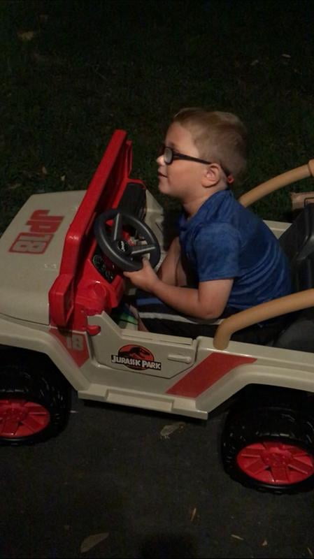 jeep jurassic world montable