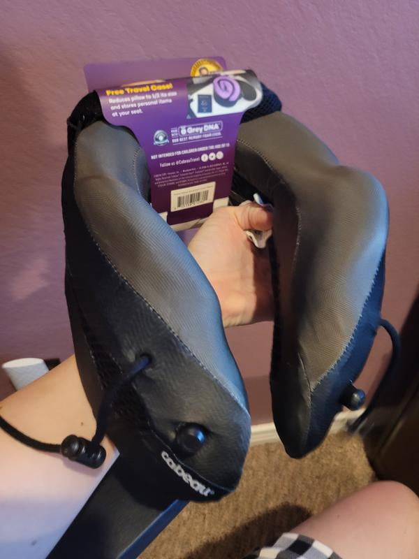 Cabeau Evolution Cool Travel Pillow　2点 Amazon.com: Evolution Cool Travel Neck Pillow by Cabeau