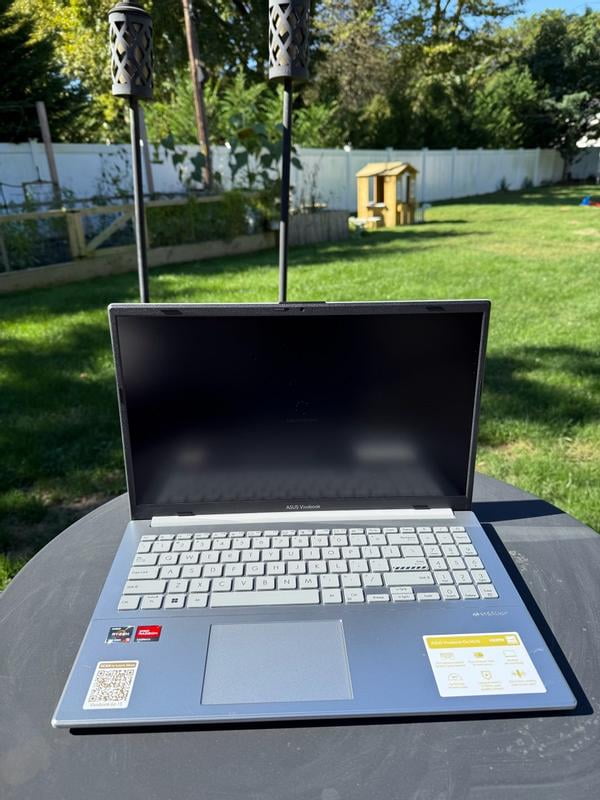 ASUS Vivobook 15.6 inch FHD Laptop, AMD Ryzen 5 7520U, AMD Radeon