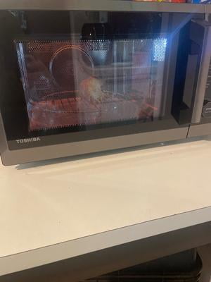 Toshiba 7-in-1 Countertop Microwave Air Fryer Combo, 1.0 cu.ft