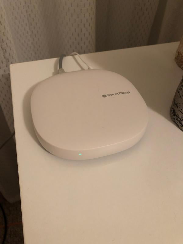 SAMSUNG SmartThings Hub (2018)