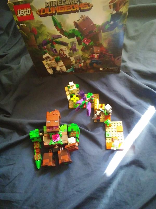 LEGO Minecraft The Jungle Abomination 21176 Building Toy Playset