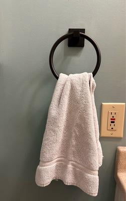 Mattschwarzer Toilettenpapierhalter Mit Handtuchring – 2-teiliges Badezimmer-Set, Schwenkbar, Aus Edelstahl & Zinklegierung