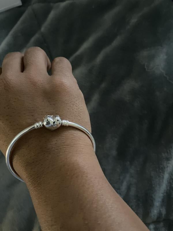 完売新品未使用★パンドラ★Moments Winged Heart Bangle Pandora Moments Winged Heart Bangle Silver (19 cm) Authentic