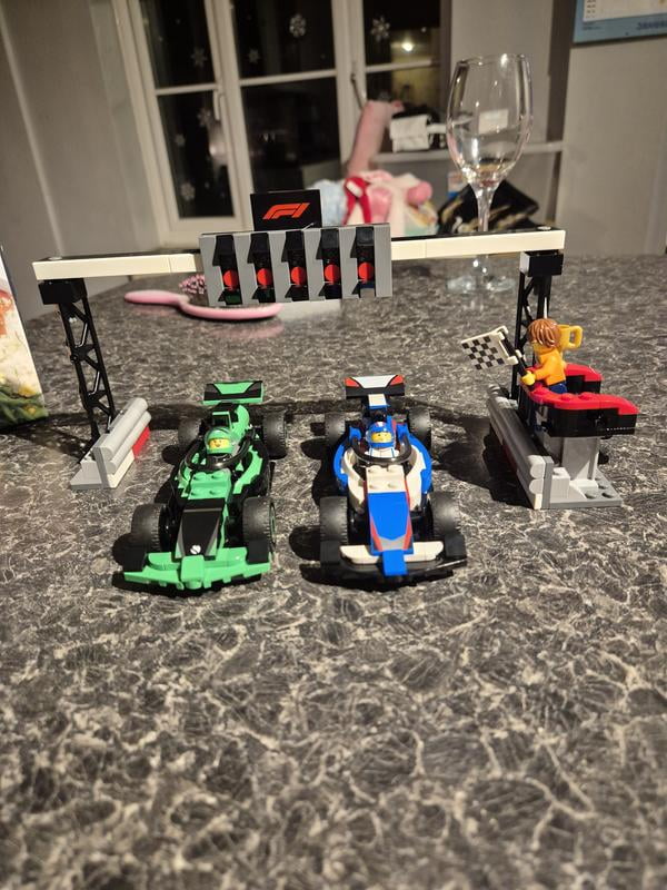 LEGO City F1 Grid with VCARB & Sauber Race Cars 60474 - Walmart.com