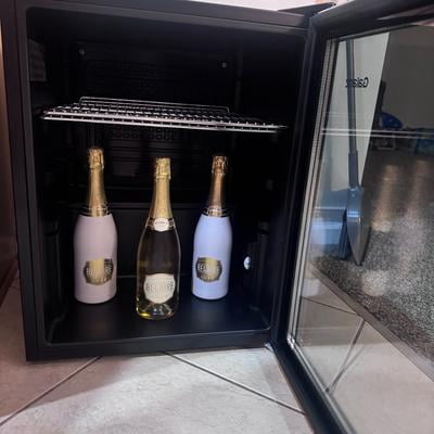Galanz 85 Can Beverage Cooler, Glass Door Beverage Refrigerator