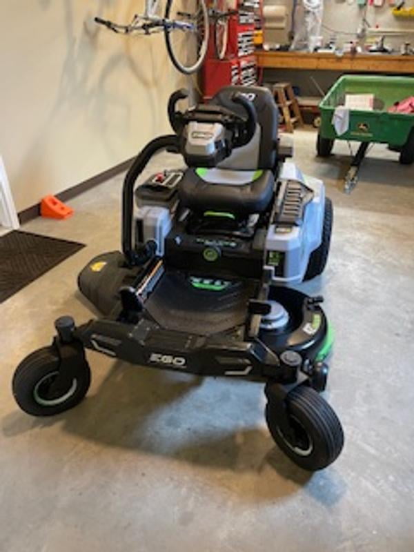 eRiNGo　0710 Ego Power+ 42 ZTR Lawn Mower, E-Steer, Includes 4x12Ah Batteries