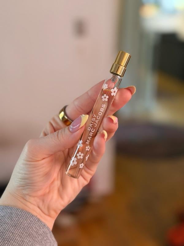 Marc Jacobs Daisy Spring Perfume, Sweet Aromatic EDT Spray for