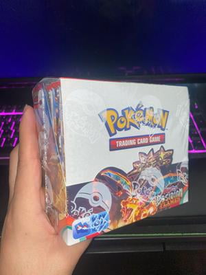 scarlet & violet-obsidian flames booster display box Pokémon TCG: Scarlet & Violet-Obsidian Flames Booster Bundle (6 Packs) –  Pokédex main image 1