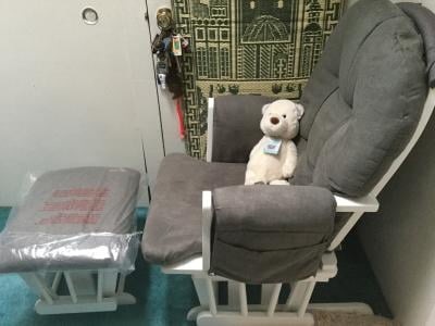 baby relax carly gray & white nursery glider & ottoman