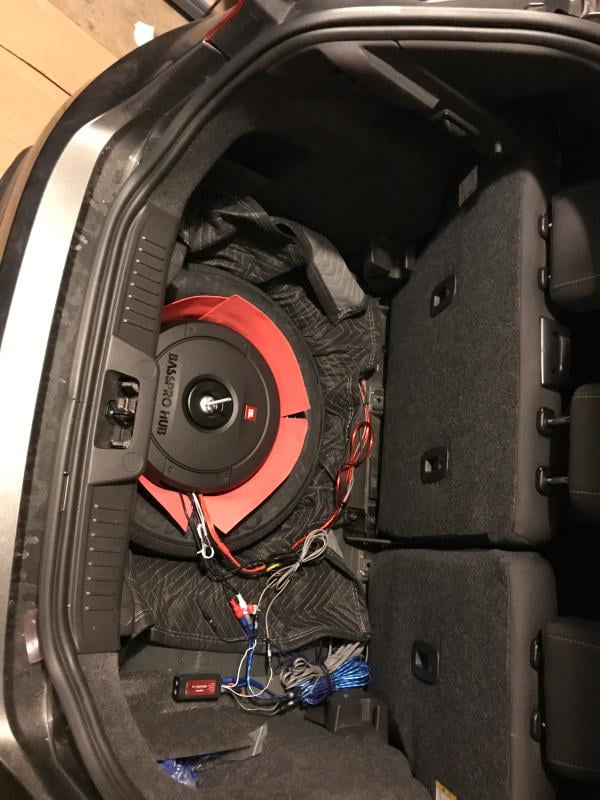 jbl bass hub pro
