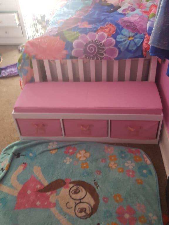 Badger Basket Kid S Storage Bench With Cushion And Three Bins