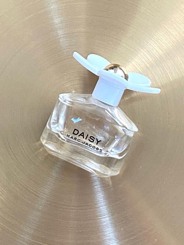 Daisy by Marc Jacobs Eau De Toilette Spray, Perfume for Women, 1.7
