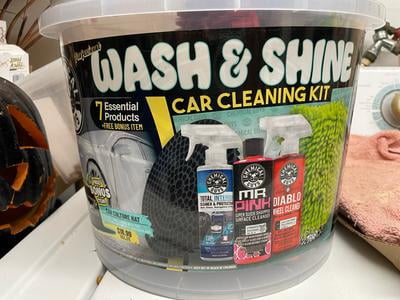 Chemical Guys Professional Wash & Shine Car Cleaning Kit – 7 Essential Products