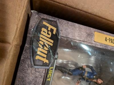 Figurine Fallout pack 4 statuettes Movie Maniacs Lucy, Maximus, The G