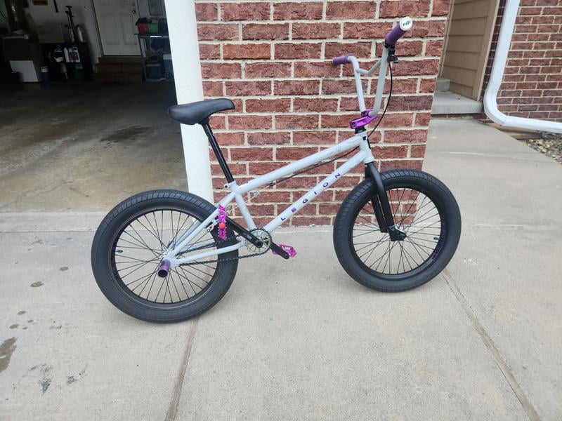 Mongoose Legion L100 Freestyle BMX Bike, 20
