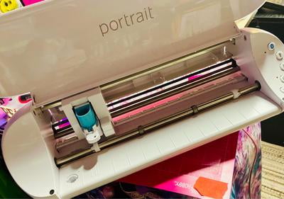 Silhouette America Portrait 3 - Compact, Precision DIY Vinyl