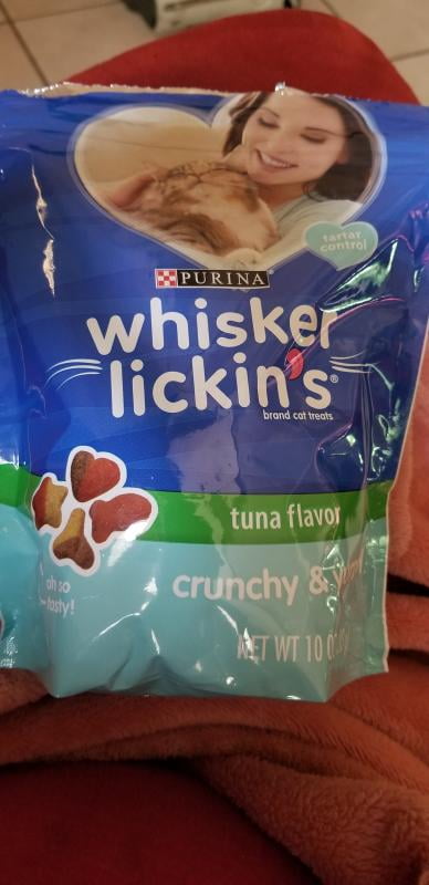 purina whisker lickin's cat treats