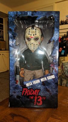 FRIDAY THE 13TH フィギュア　メズコ　ジェイソン Mezco's Friday the 13th Life Size Jason Voorhees Killer