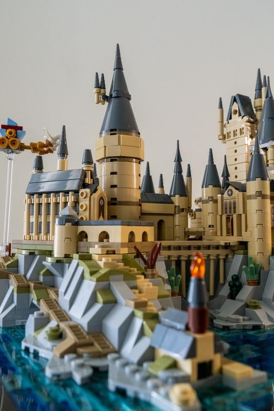 Free Shipping! LEGO Hogwarts Castle and Grounds 76419 building set