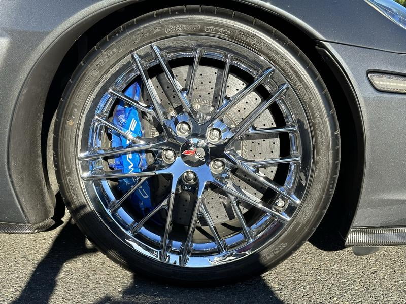 Michelin Pilot Super Sport XL Tire, Size 245/35ZR19 93Y - Walmart.com