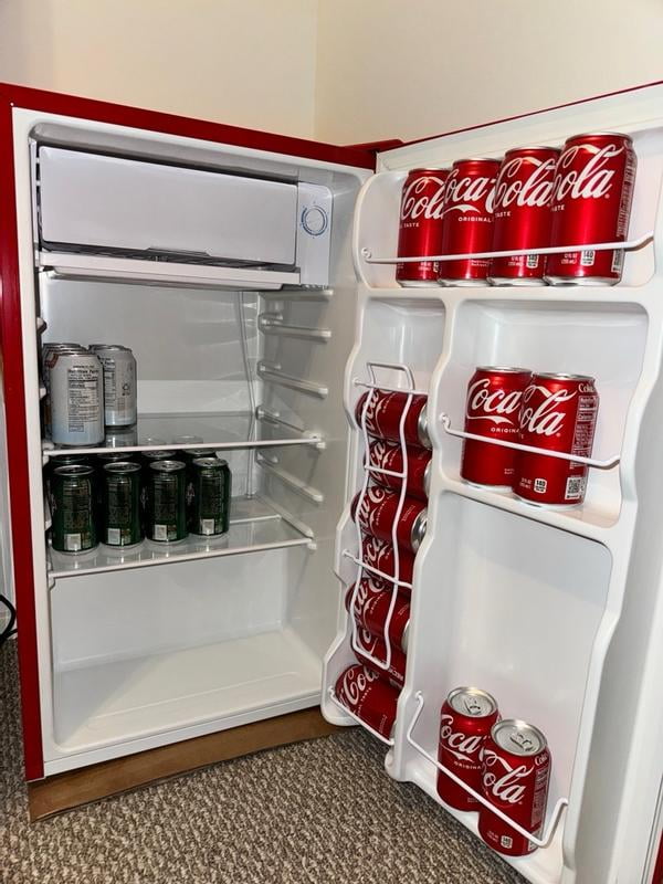 Coca-Cola 冷凍庫 2ドア 赤/白 Coca-Cola 冷凍庫 2ドア 赤/白 楽天市場】コカコーラ（冷蔵庫