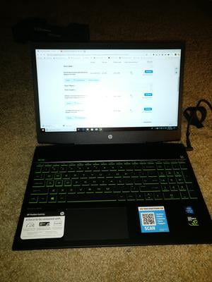HP 15-CX0077WM Pavilion Gaming Laptop 15.6 inches Full HD, Intel 