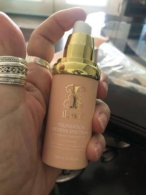 IKZEE 4-in-1 Foundation Set, Lightweight SPF50, Medium Coverage