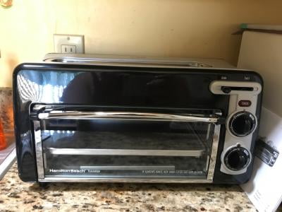 Hamilton Beach Toastation 2-in-1 2-Slice Toaster & Oven $29.96