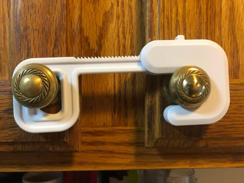 New Safety 1st Secure Mount Cabinet Lock Free Shipping 2 Count