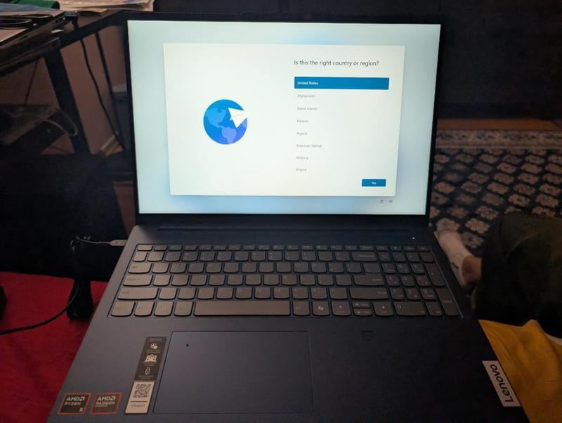 Lenovo IdeaPad 5 Series 16