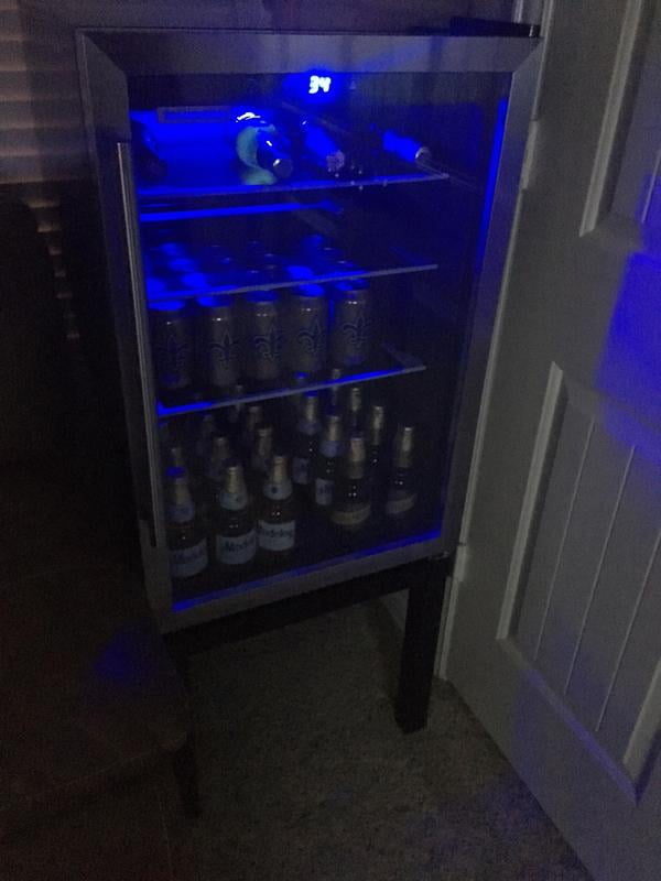 tramontina 4.4 cu ft beverage cooler