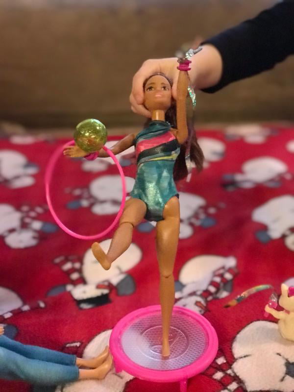 Barbie Dreamhouse Adventures Teresa Spin /&39n Twirl Gymnast Doll 11.5-Inch Gift