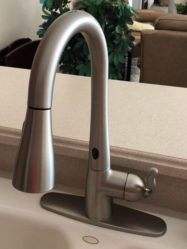 Moen 7594ESRS Spot resist stainless one-handle pulldown kitchen faucet 