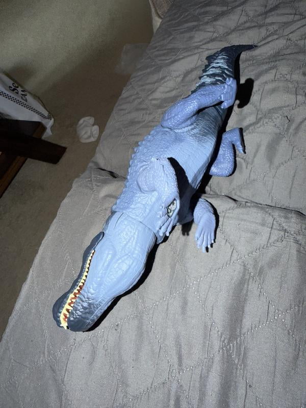 Jurassic World Gigantic Thrashers Purussaurus Dinosaur Figure