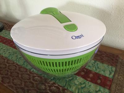 Ozeri Swiss Designed FRESHSPIN Salad Spinner and Serving Bowl, BPA-Free 