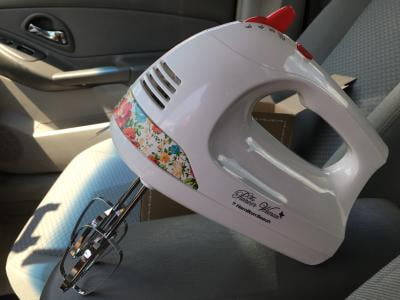 The Pioneer Woman 6-Speed Hand Mixer with Vintage Floral Design and Snap-On  Case 