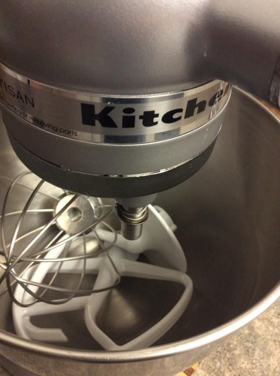 KitchenAid Professional 5 Plus Stand Mixer – For Parts only Read – St.  John's Institute (Hua Ming)