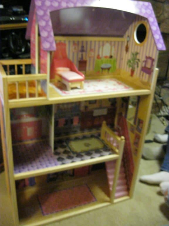 kidkraft kayla wooden dollhouse