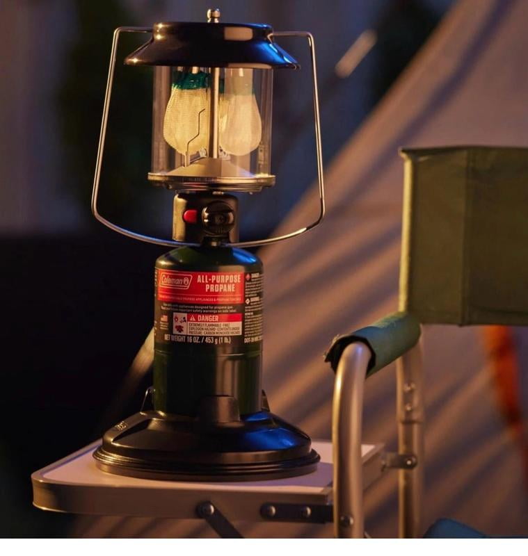 Coleman Portable Light Camp Lamp: Two-Mantle Propane Lantern